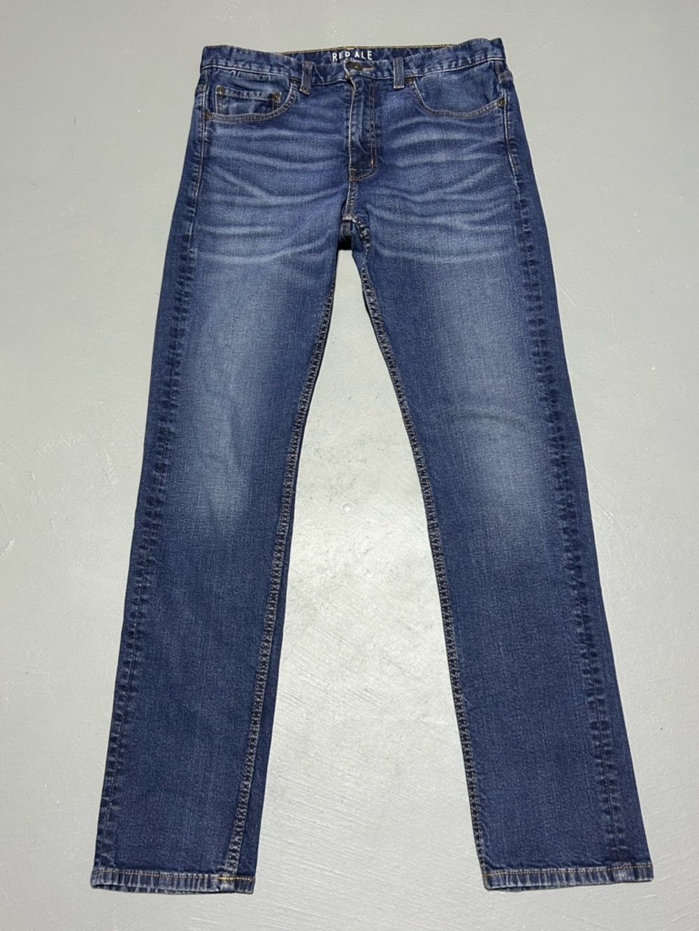 Red Ale by Alesbury Slim Fit Blue Jeans (Men’s 31 x 32)
